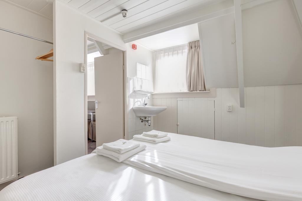 Hotel Stad En Land Alkmaar Ngoại thất bức ảnh