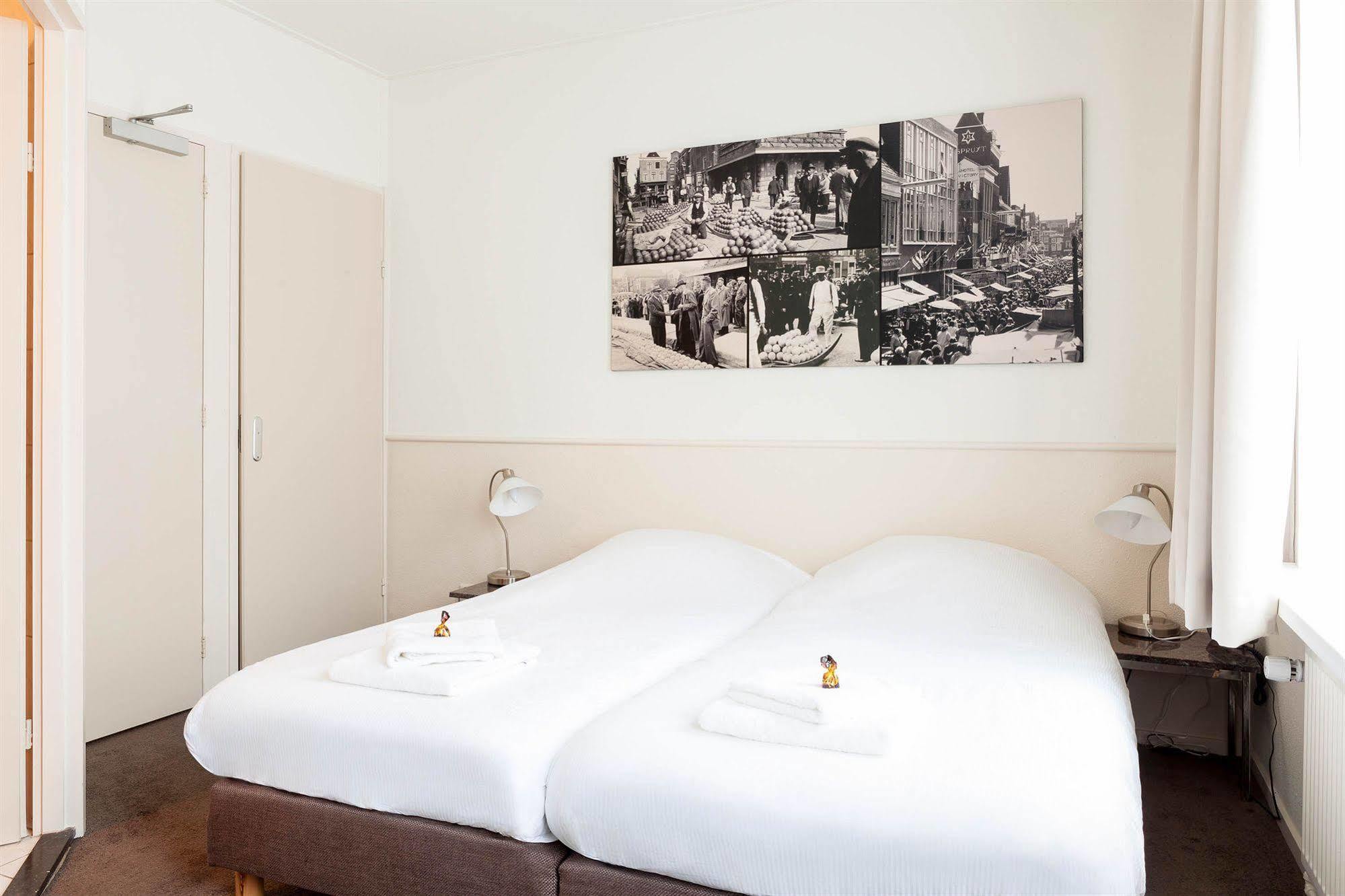 Hotel Stad En Land Alkmaar Ngoại thất bức ảnh