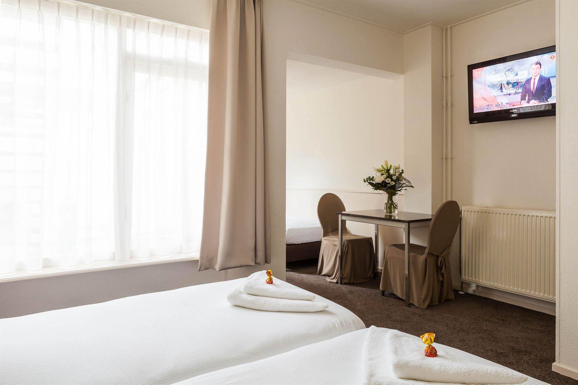 Hotel Stad En Land Alkmaar Ngoại thất bức ảnh
