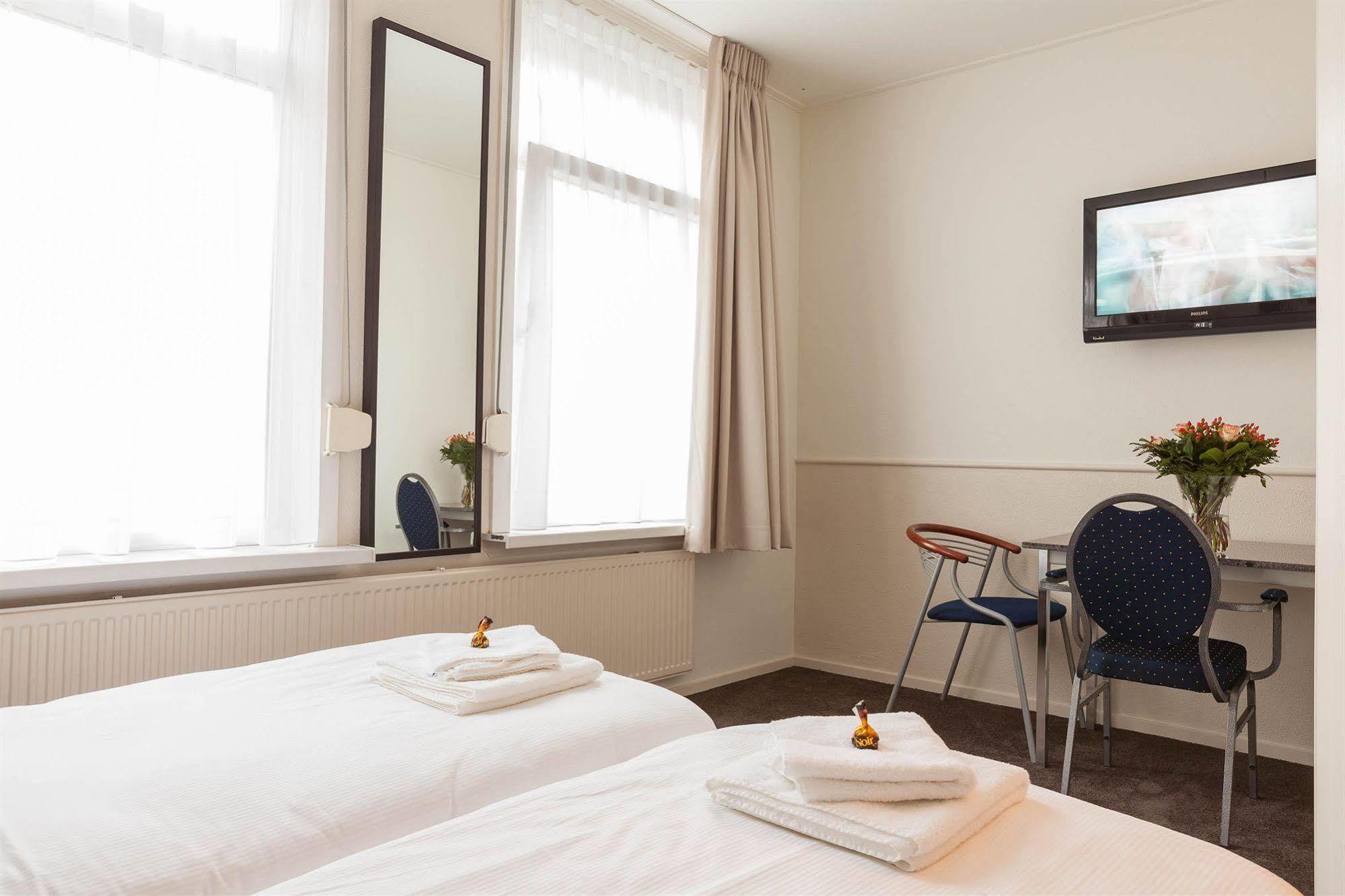 Hotel Stad En Land Alkmaar Ngoại thất bức ảnh